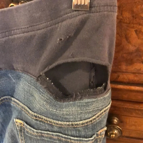 OLD Navy maternity jeans - Picture 9 of 11